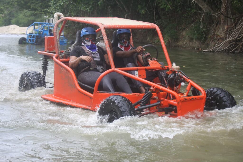 The Waterfalls & Dune Buggy Off-Road Safari 4